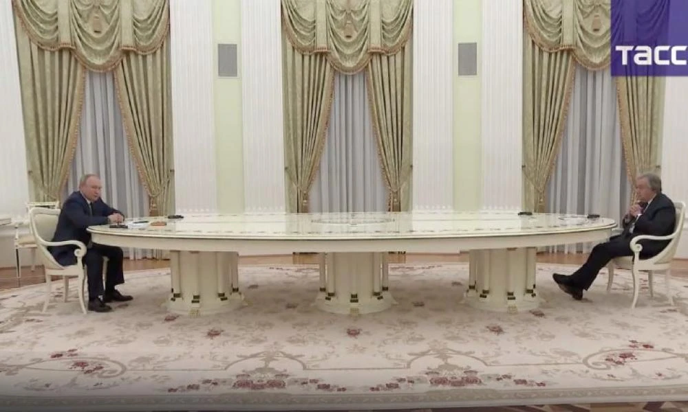 Πούτιν σε Γκουτιέρες: Σας παραπλάνησαν -Οι άμαχοι του Azovstal μπορούν να φύγουν